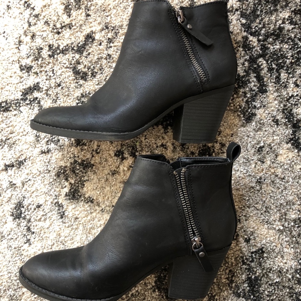Universal Thread Black Ankle Heeled Booties - image 6
